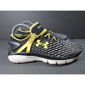 Youth Sz 6 Under Armour Speedform Fortis Athletic